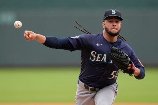 Mariners’ rare challenge helps secure 2-0 win over Royals, tie Astros for first place in AL West