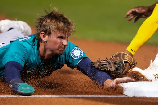 Mariners agree to $95 million, 8-year deal with top prospect Colt Emerson, AP source says