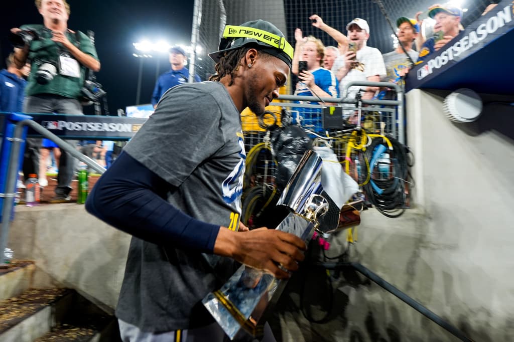 Two of MLB's smallest spenders will meet in the World Series for first time since 1991