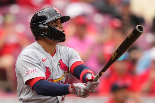 Bryan Torres homers in major league debut at age 28 as Cardinals beat Reds 8-1