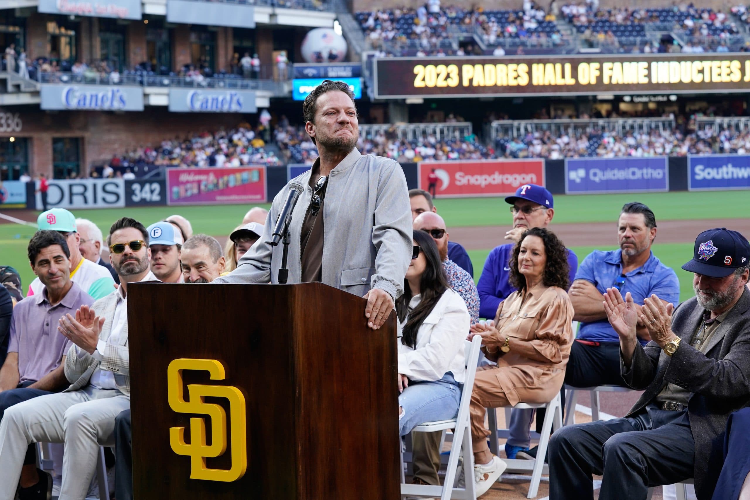 Former Cy Young Award winner Jake Peavy returns to Padres as special assistant to CEO