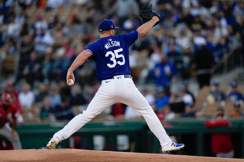 Lefty reliever Justin Wilson guaranteed $1.5 million by Reds. He can make $1 million in bonuses