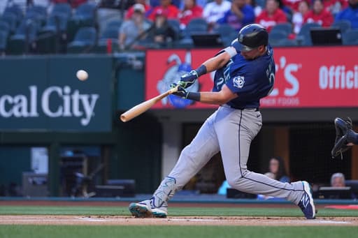 Mariners slugger Cal Raleigh hits first home run of 2026 following 10-game drought