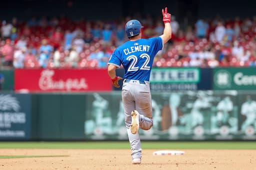 Blue Jays third baseman Ernie Clement leaves game in 9th after banging knee diving for a grounder