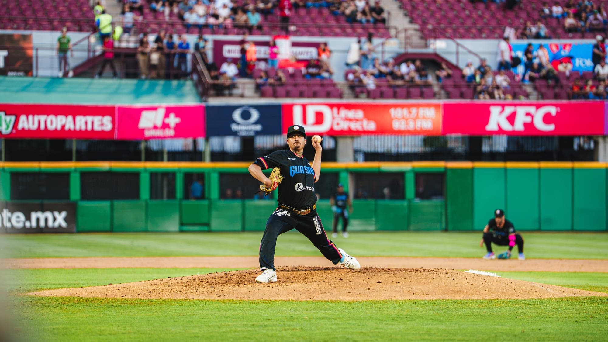 10252026 Guasave Pitcher