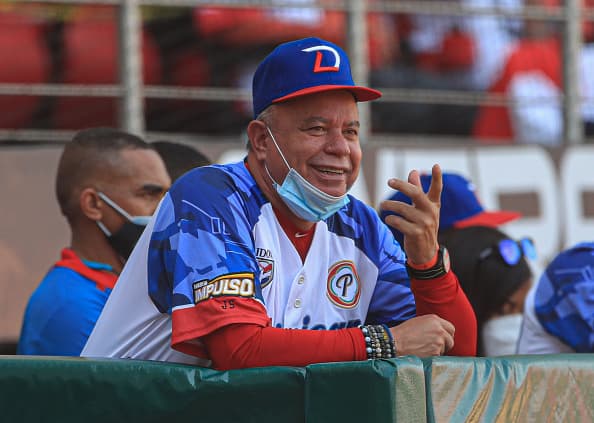 Ex-MLBer Felix Fermin Named Manager of Caneros de Los Mochis For 2023-24