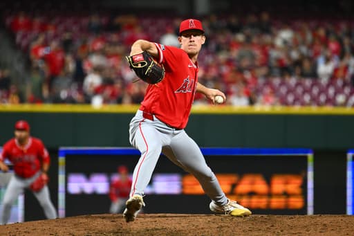 Miami Marlins host the Philadelphia Phillies Sunday