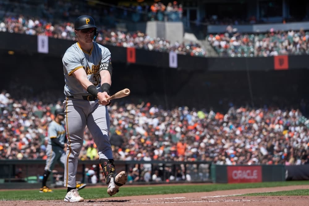 Pirates activate C Yasmani Grandal and send struggling C Henry Davis back to the minors
