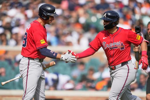 Surging Braves rally past reeling Tigers for 6-5 victory