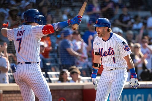 McNeil’s clutch homer lifts Mets over Yankees in Subway Series opener