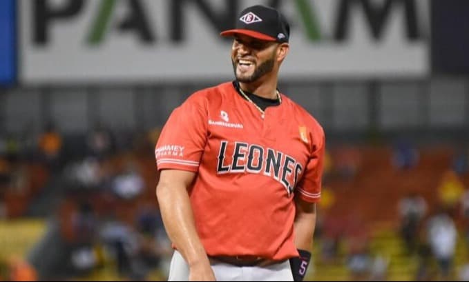 Albert Pujols Wins LIDOM Championship in First Season As Manager