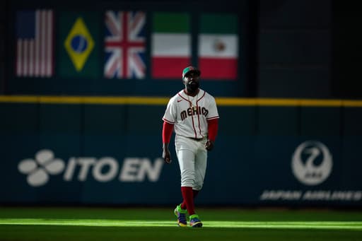 Randy Arozarena apologizes to Seattle teammate Cal Raleigh over comments after handshake snub at WBC