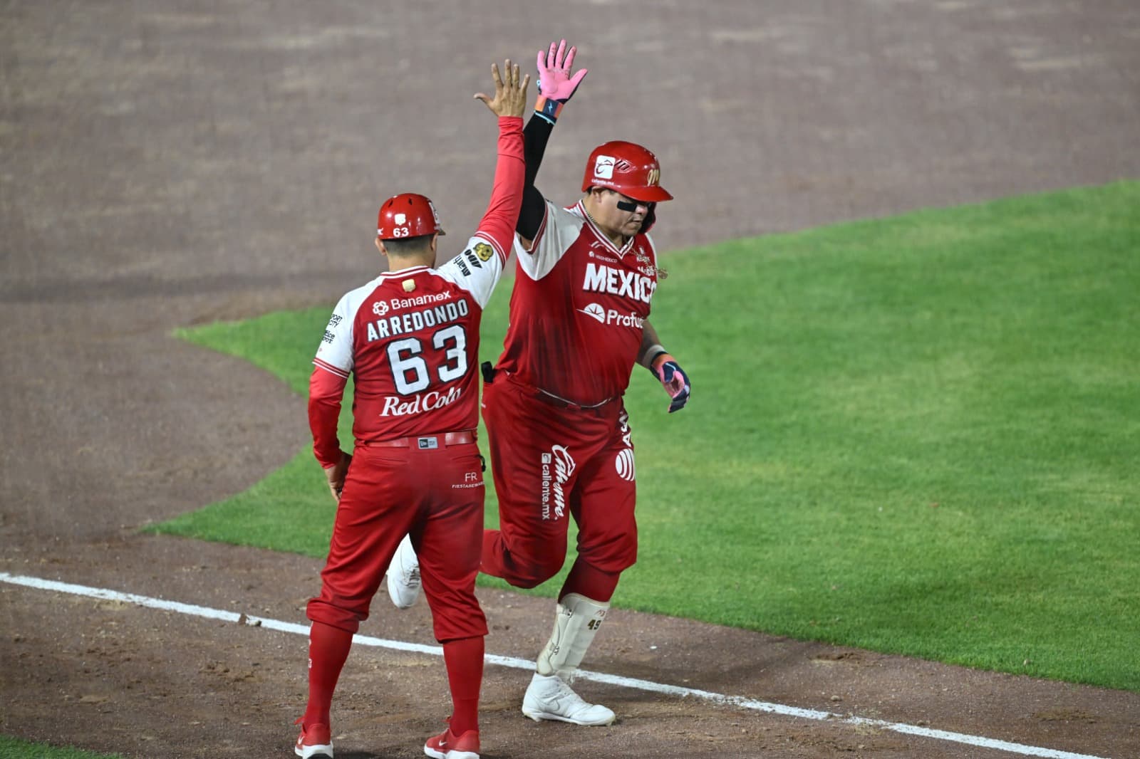 LMB: Aderlin Rodriguez Takes Home Run Lead With Four Dinger Weekend