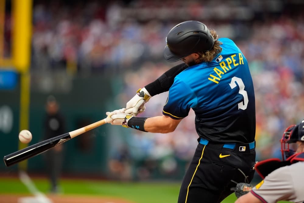 Phillies slugger Bryce Harper playing through nagging elbow, wrist injuries