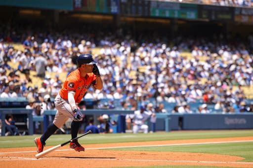 Christian Walker, Yainer Diaz and Jose Altuve homer in Astros’ 5-1 win to complete sweep of Dodgers