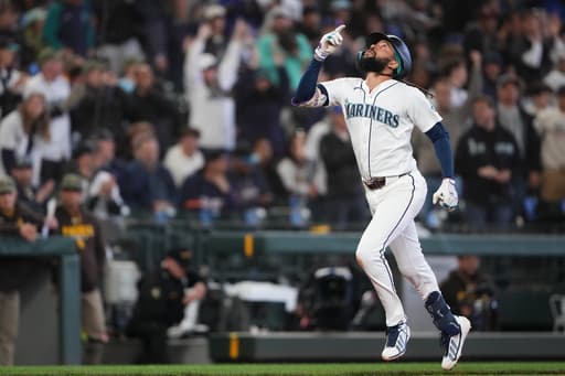 Mariners’ Crawford open to moving from shortstop to 3rd base. Brash returns to bullpen