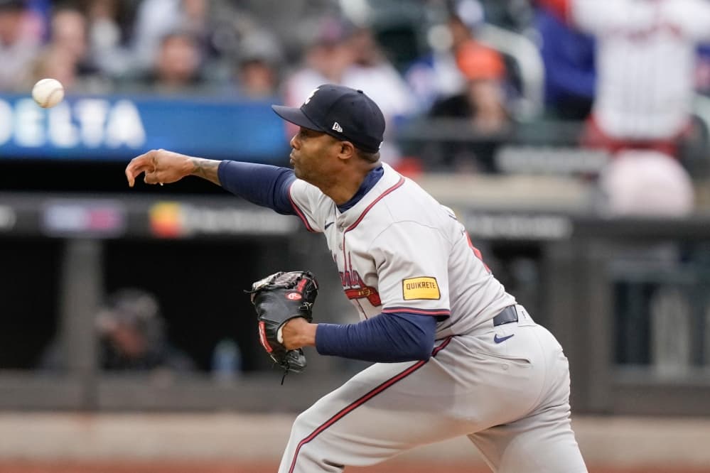 Braves’ pitching combines to no-hit the Mets for 8 2/3 innings, win 4-1