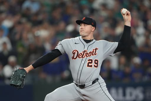 Tigers ace Tarik Skubal becomes the 12th pitcher to win consecutive Cy Young Awards
