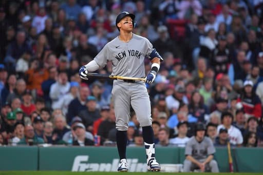 Red Sox manager Alex Cora and Yankees slugger Aaron Judge create happy moment for Cora’s twin boys