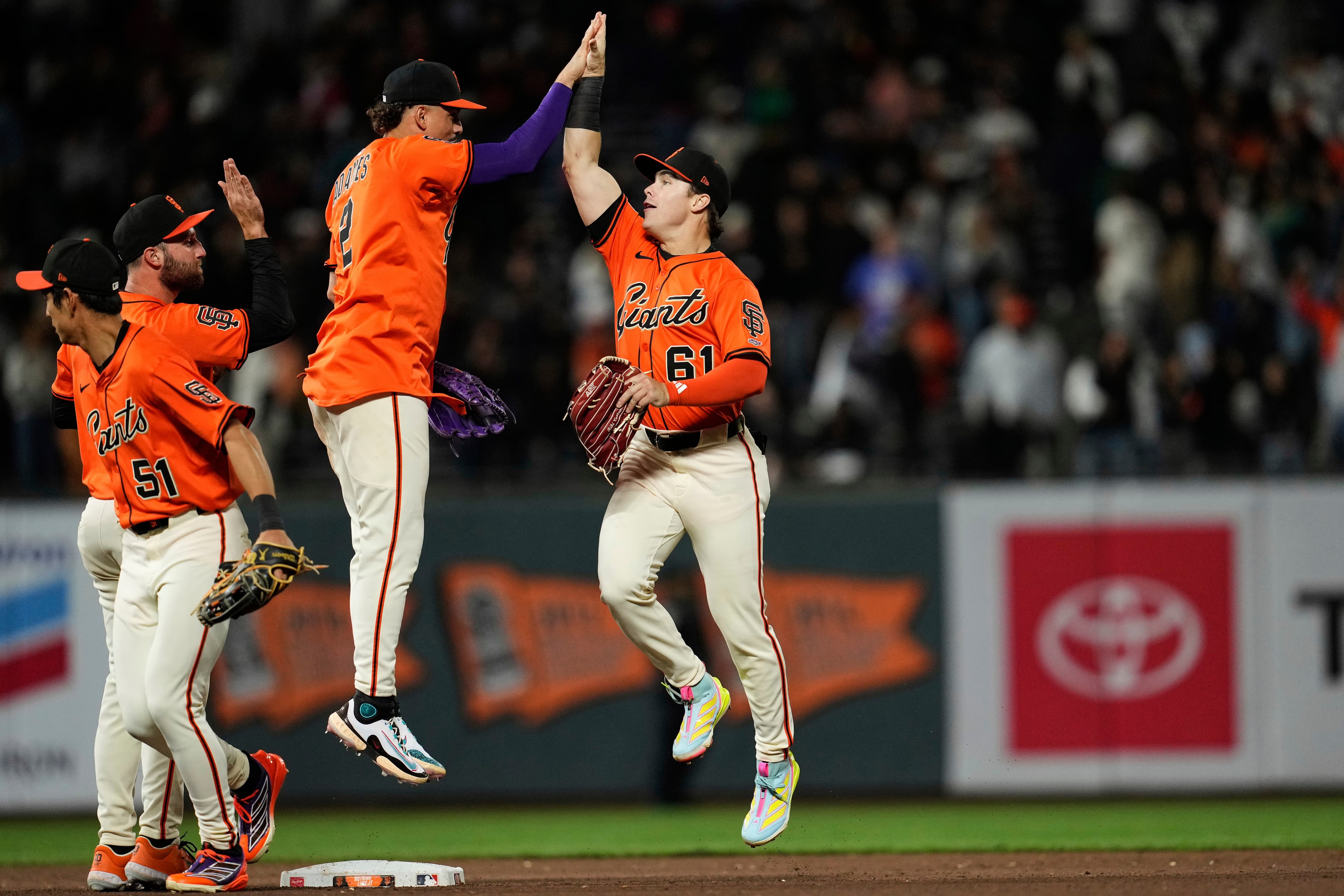 Giants bring win streak into game against the Cardinals