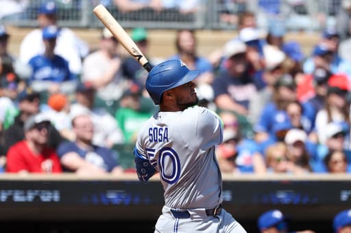 An eight-run eighth inning lifts the Blue Jays past the Twins 11-4
