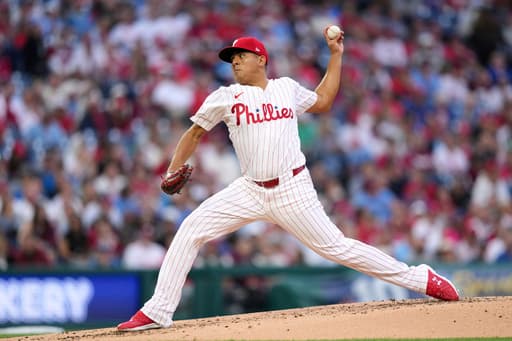 Suárez shines as Phillies overcome Harper’s loss after HBP and beat Braves 2-0