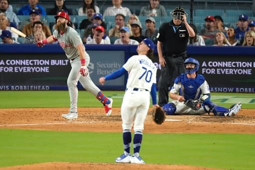Dodgers’ bullpen blows another lead against Phillies