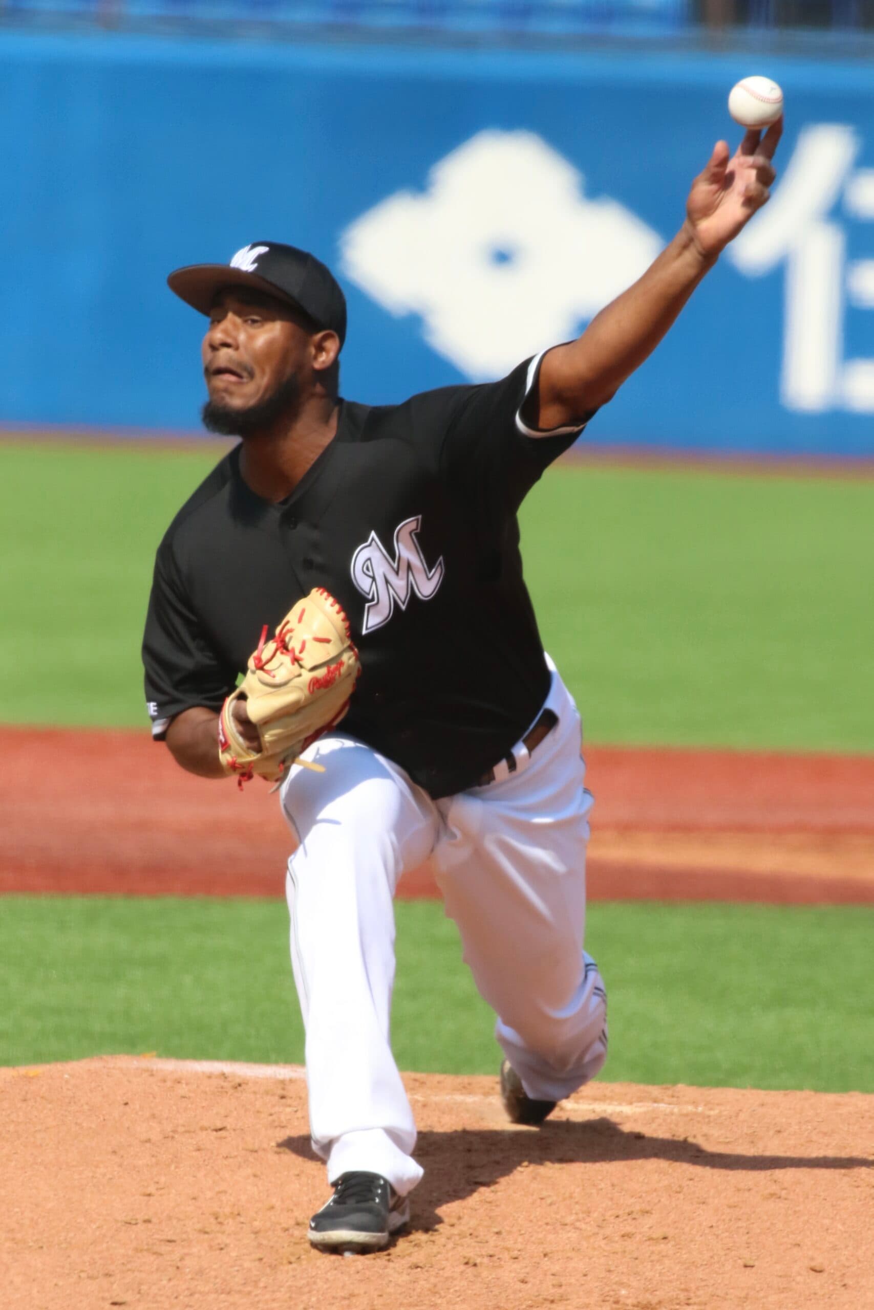 CPBL Pitcher CC Mercedes Contract Purchased by Kiwoom Heroes