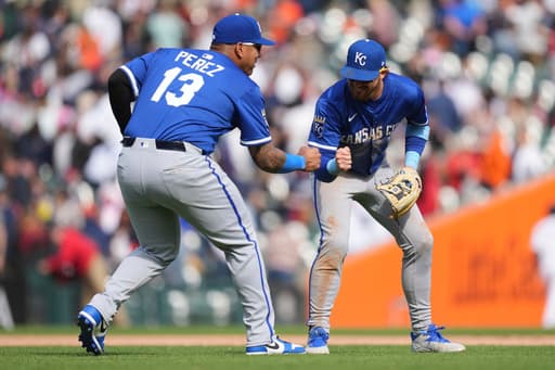 Raleigh and Tellez each hit 2-run HRs, Moore adds solo blast as Mariners beat Blue Jays 8-3
