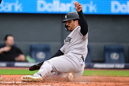Yankees OF Grisham leaves game at Toronto in 6th inning because of right hamstring tightness