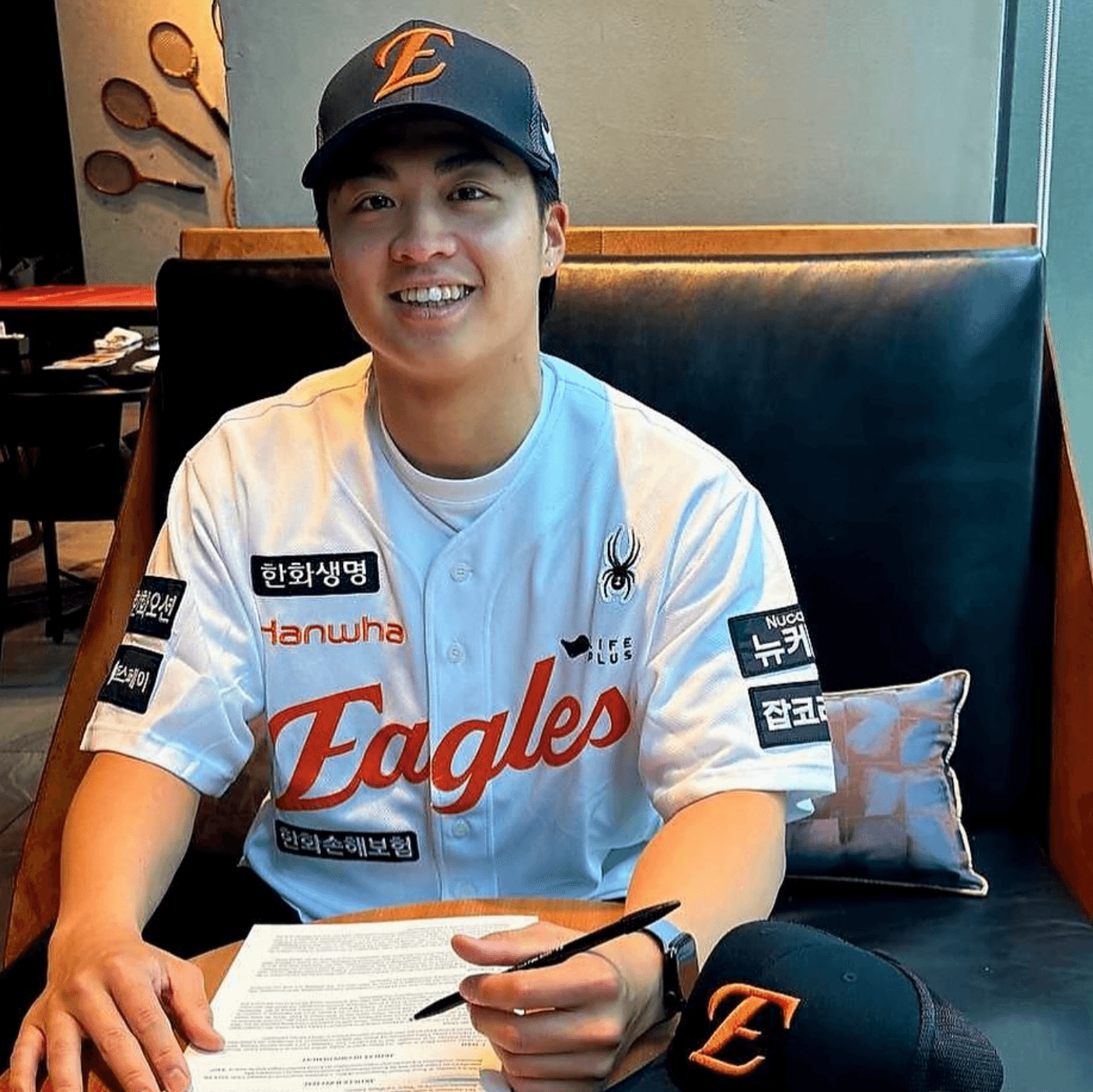 KBO: Hanwha Eagles Sign Taiwanese Pitcher Wang Yan-Cheng For 2026