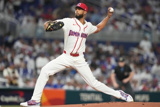 Phillies agree to 6-year contract with opening day starter Cristopher Sánchez