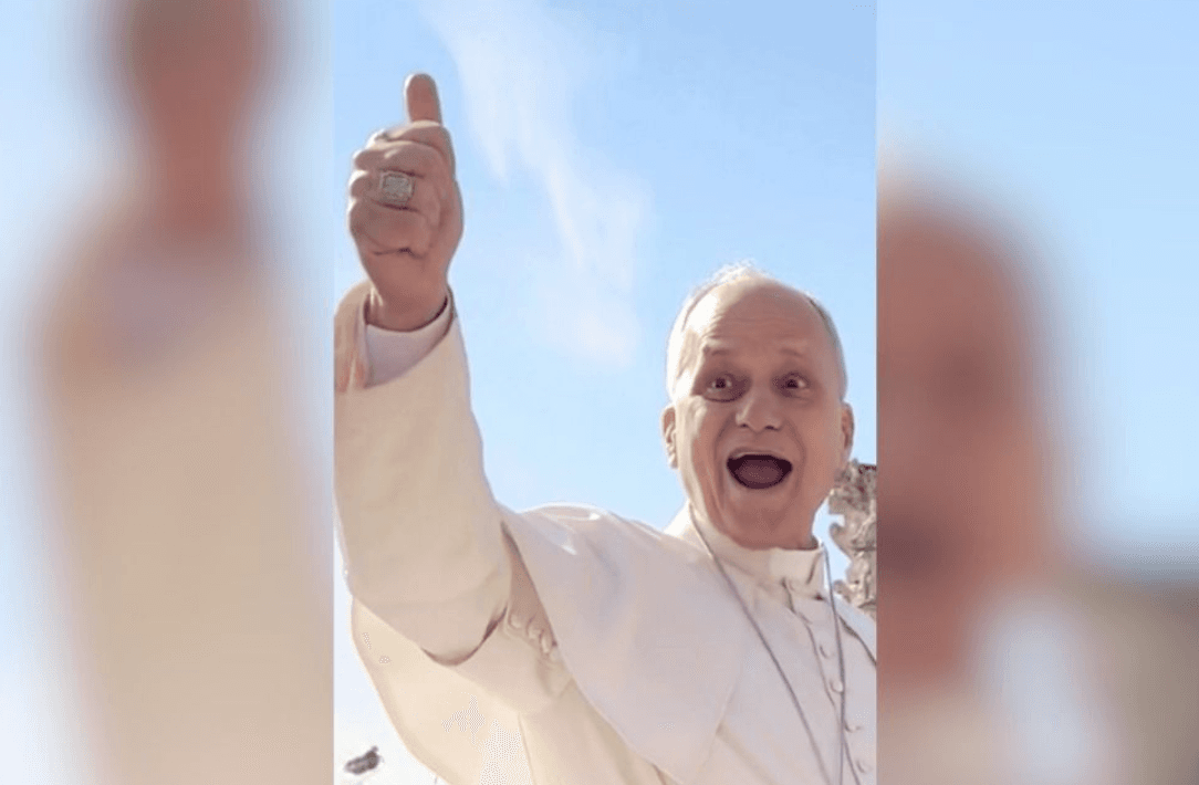 White Sox Shoutout Draws Smile and Thumbs Up from Pope Leo in Rome
