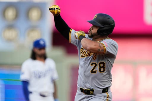 Pirates stop 30-inning scoreless streak with Tommy Pham’s 2-run homer vs. Royals