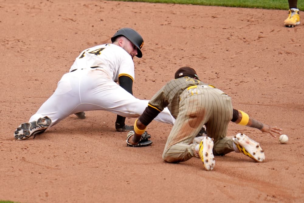 Padres rally for a win and series sweep