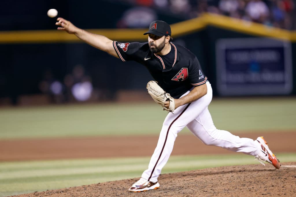 Los Angeles Dodgers Sign SP Nabil Crismatt, OF Travis Swaggerty