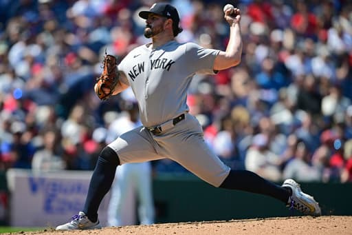 Blue Jays RHP Max Scherzer throws 27 pitches off a mound as he recovers from right thumb injury