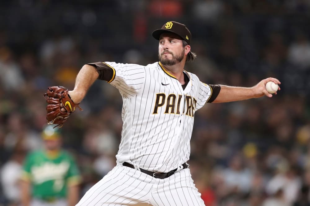 Left-hander Drew Pomeranz has $1 million salary in contract with Giants