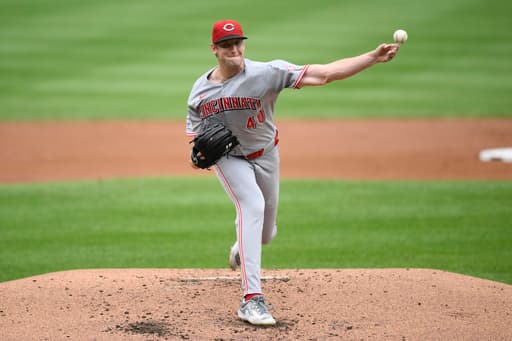 Nick Lodolo pitches his 1st complete game as Reds beat Nationals 5-0