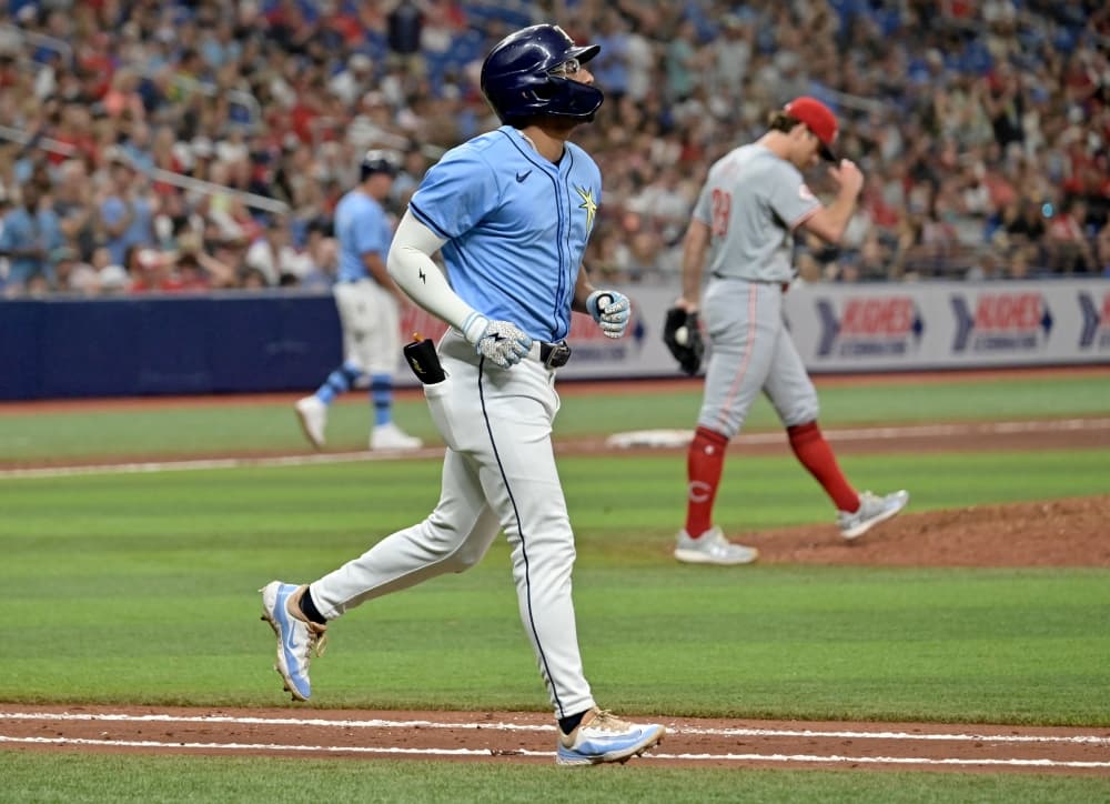 Rays place Richie Palacios on 10-day injured list with right knee sprain