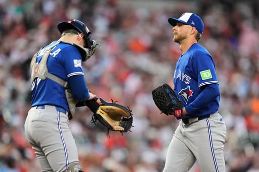 Vladimir Guerrero Jr. hits go-ahead 2-run double as Blue Jays rally to beat Orioles