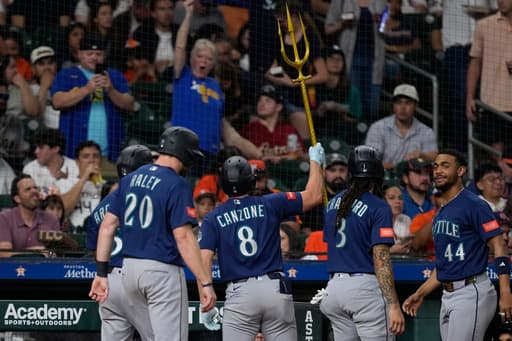 Canzone’s first career grand slam sparks Mariners’ 10-2 rout of the Astros