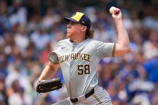 Brewers reacquire pitcher Rob Zastryzny from Yankees in exchange for cash