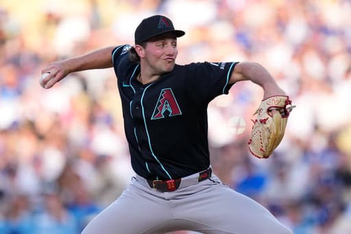 James McCann hits two home runs as Diamondbacks thump Dodgers 9-2