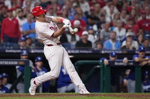 Catcher J.T. Realmuto and Philadelphia Phillies finalize $45 million, 3-year contract