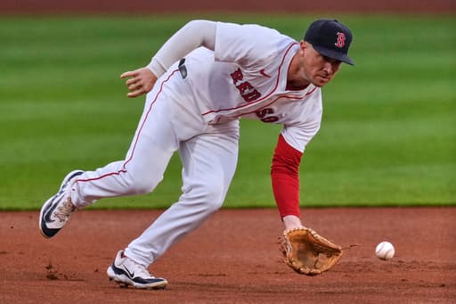 Chicago Cubs finalize $175 million contract with All-Star third baseman Alex Bregman