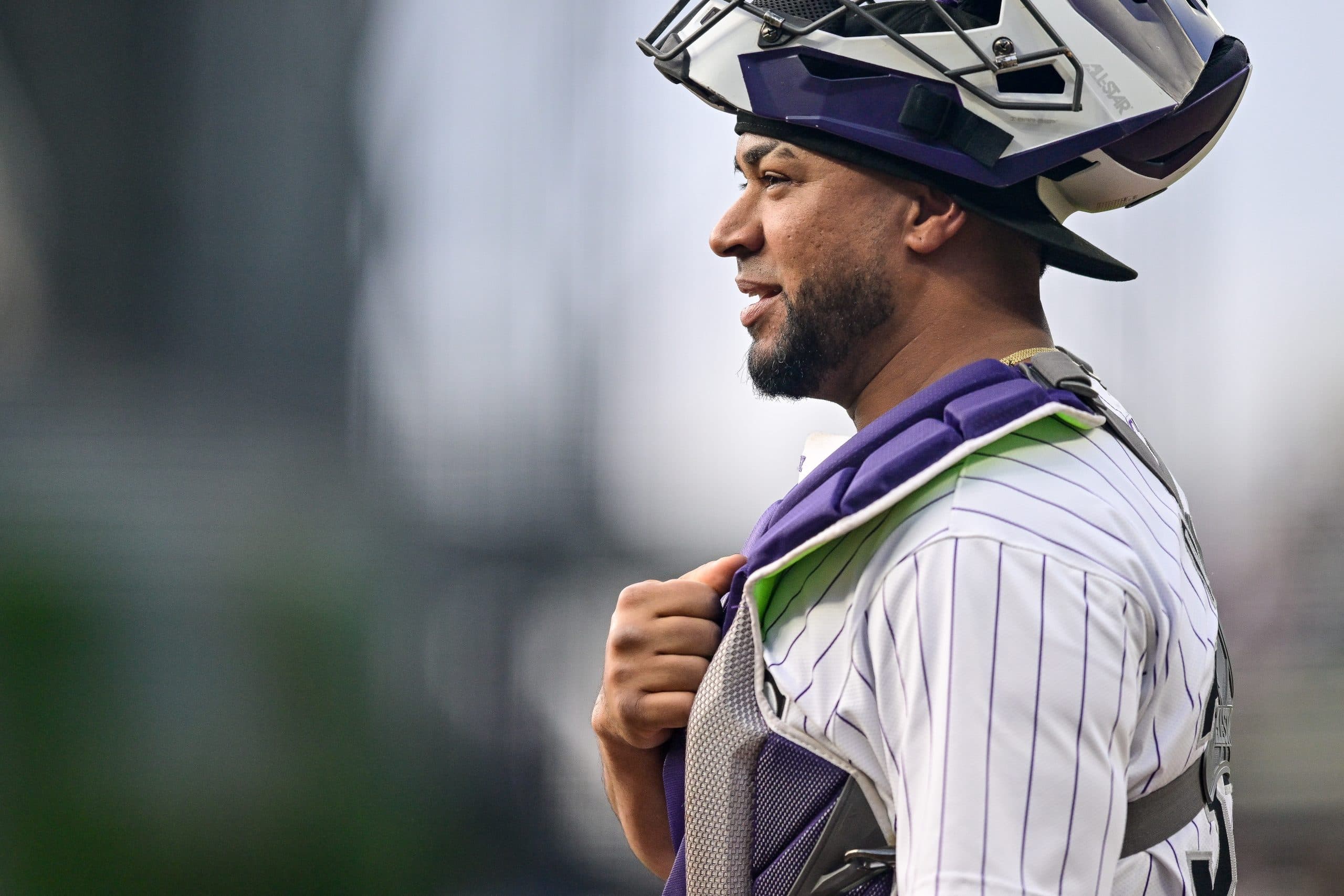 Elias Diaz Signs Minor League Contract With San Diego Padres