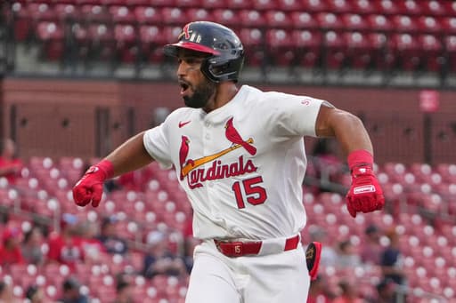 Fermín hits first major league homer to break tie in the Cardinals’ victory over the Braves