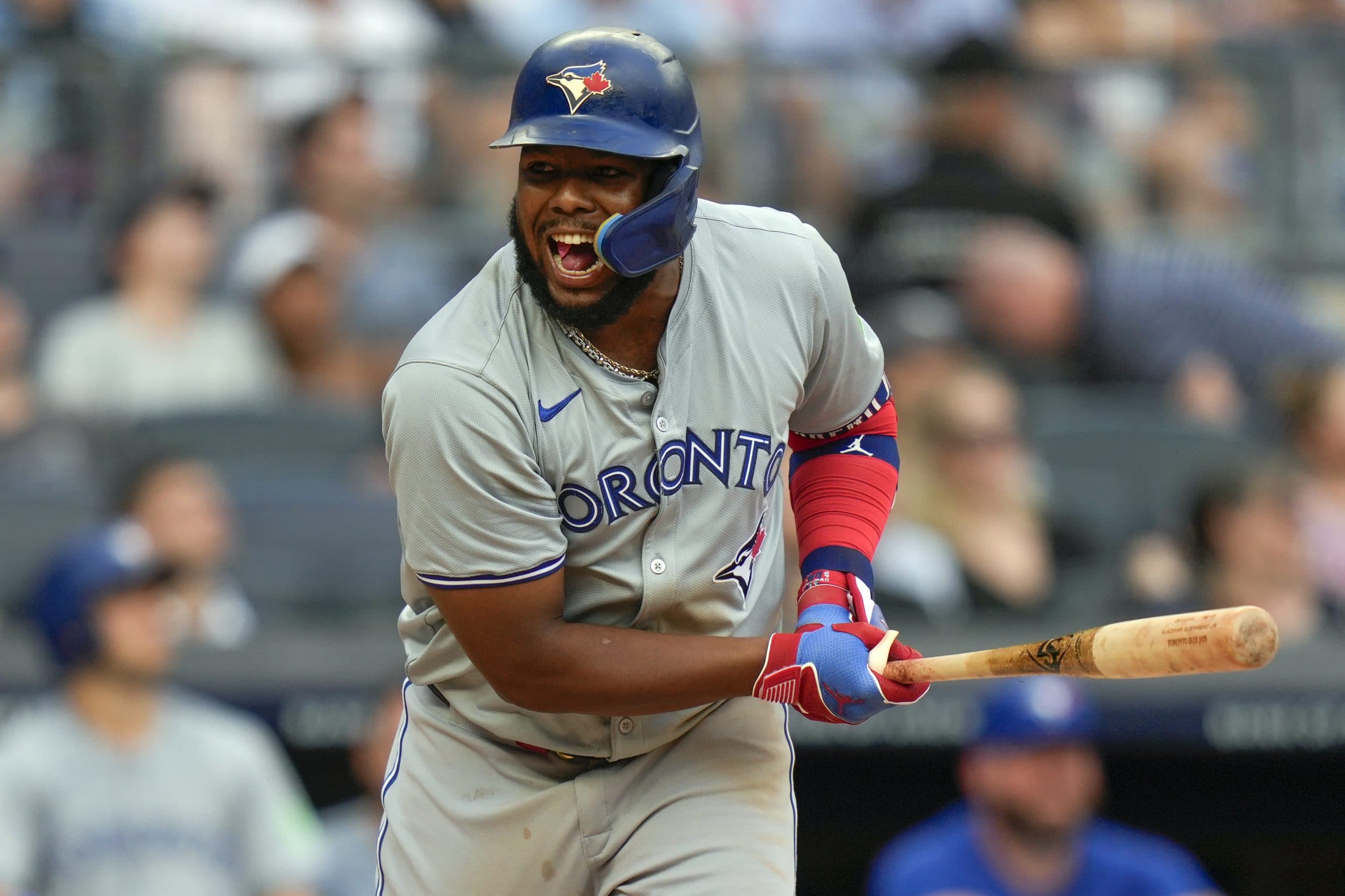 Guerrero Plans to Become Free Agent after Season, Fails to Reach Long-Term Deal with Blue Jays