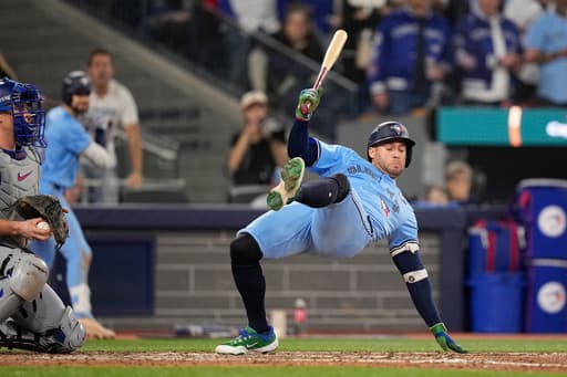 George Springer drives in Toronto’s lone run as he returns for World Series Game 6 against Dodgers